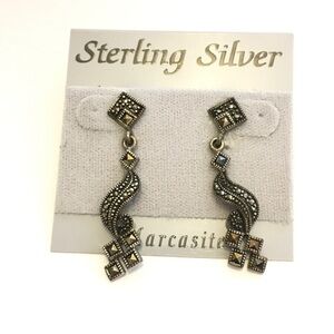 *New* Marcasite Earrings Sterling Silver 🏵
